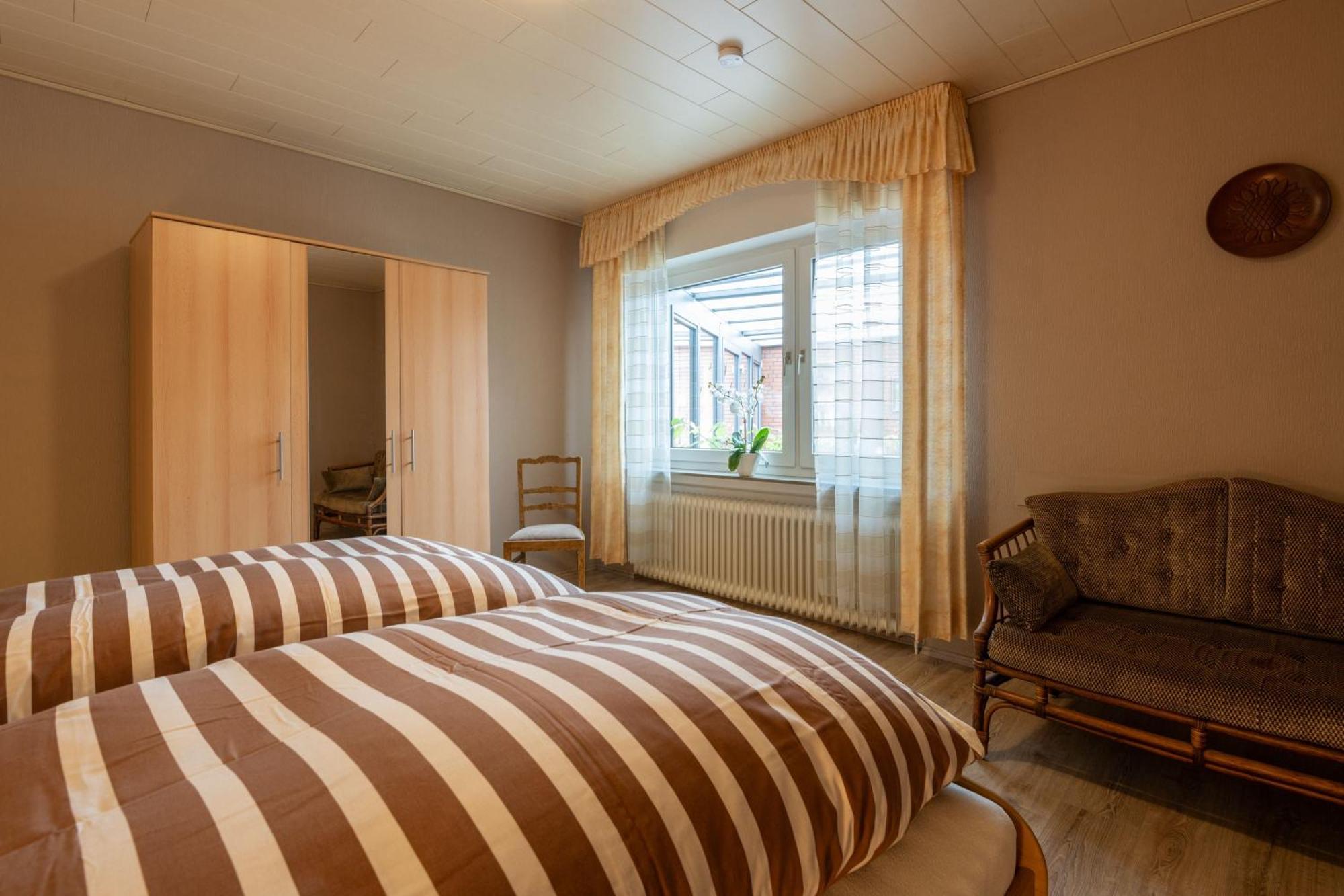 Ferienwohnungen Engelmann, 35107 Holtland ภายนอก รูปภาพ