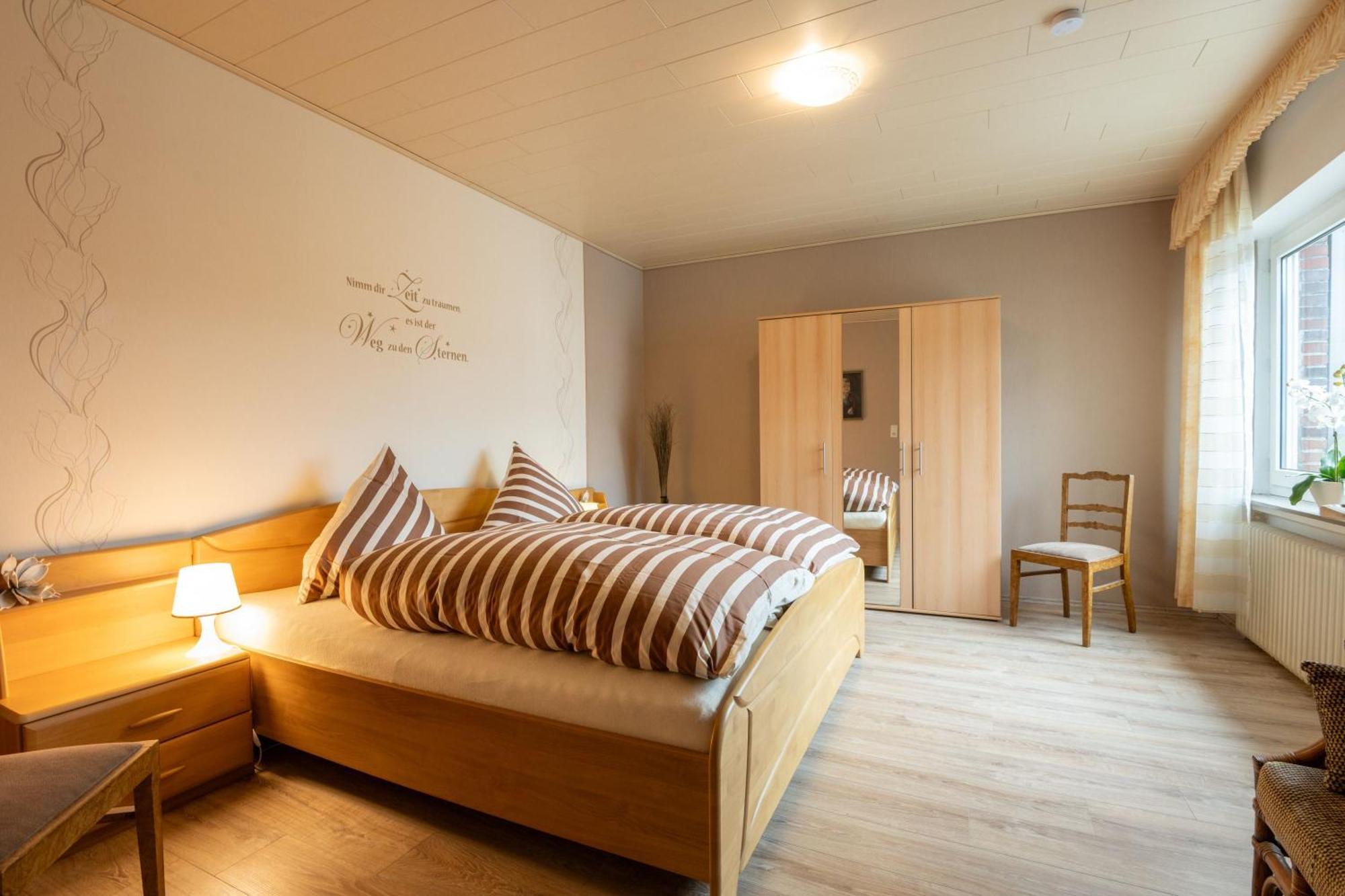 Ferienwohnungen Engelmann, 35107 Holtland ภายนอก รูปภาพ